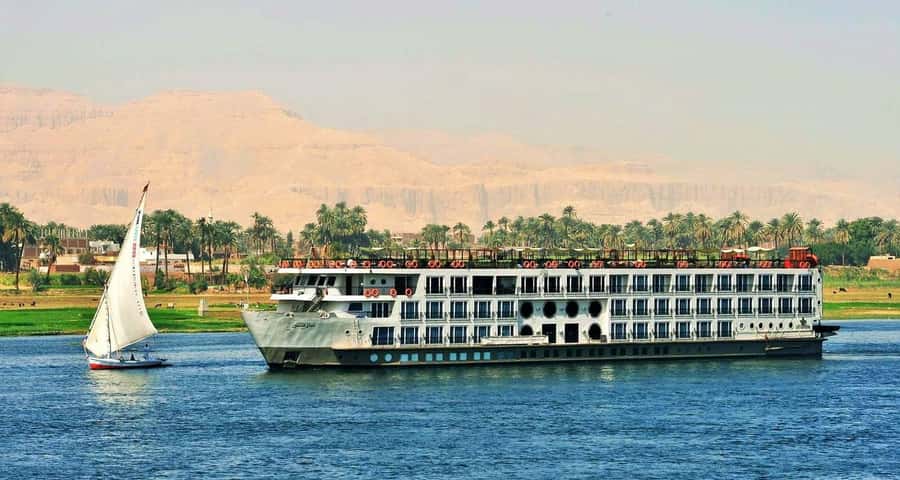 From Aswan: 4-Days 3-Night Nile Cruise with Hot Air Balloon - Day 4: Balloon views, Hatshepsut, and Karnak