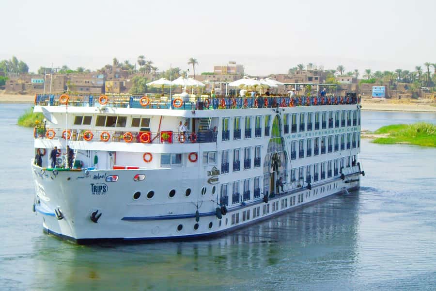 From Aswan: 5-Day Nile Cruise to Luxor with Hot Air Balloon - Who will get the most from this $1,300 package