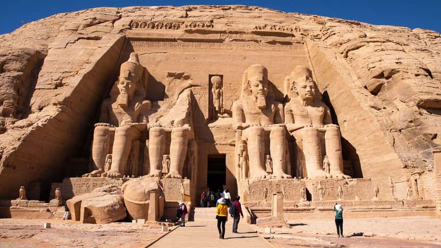 From Aswan: 8-Day Nile River Cruise to Luxor with Guide - Day 3: Edfu by horse carriage