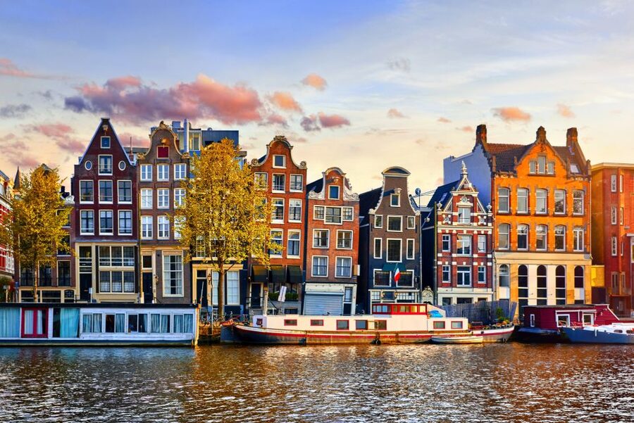 From Brussels: Day Trip to Amsterdam with Canal Boat Cruise - From Brussels to Amsterdam by comfortable coach