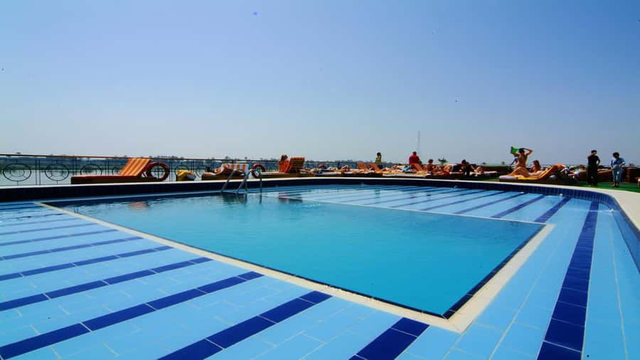 From Cairo: 4-Day Nile Cruise from Aswan to Luxor with Meals - Day 3: Edfu by horse and carriage