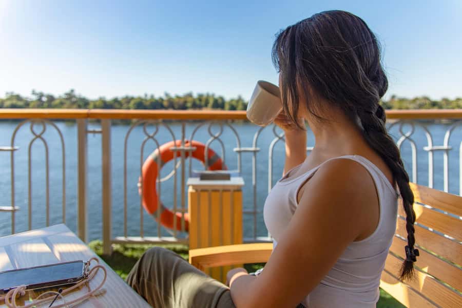 From Cairo: 4-Day Nile Cruise to Luxor with Balloon Flight - Guides, coordination, and group size