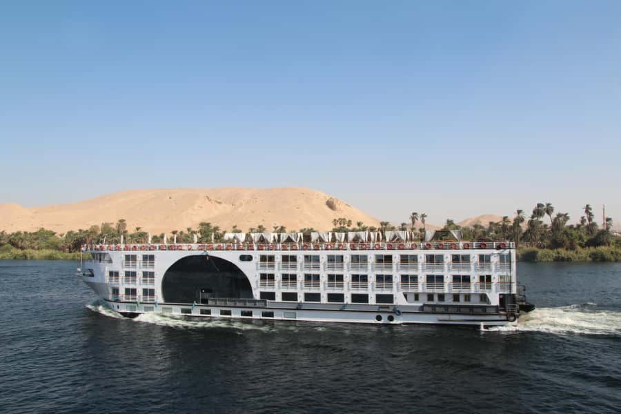 From Cairo: 4-Day Nile Cruise to Luxor with Balloon Flight - Day 1: Aswan, the High Dam, and Philae Temple