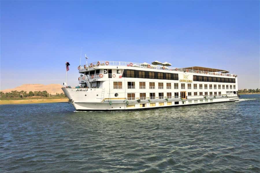 From Cairo: 5-Day Nile Cruise to Aswan & Balloon by Flights - Day 1: Karnak, Luxor Temple, and a first night aboard