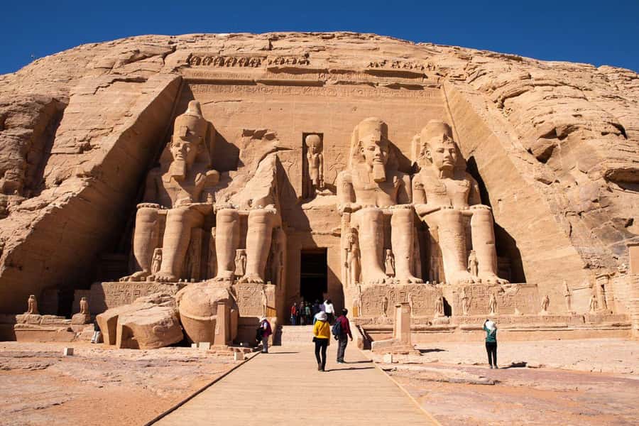 From Cairo: 5-Day Tour with Nile Cruise, Balloon, & Flights - Edfu arrives by horse carriage