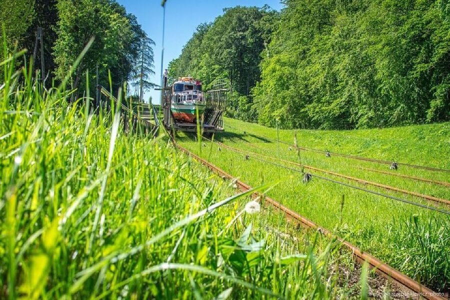 From Gdansk: Elblag Canal Boat Cruise - Buczyniec and the first look at the lifting system