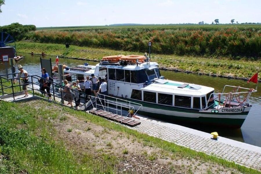 From Gdansk: Elblag Canal Boat Cruise - Four inclined planes and the boat-on-land moment