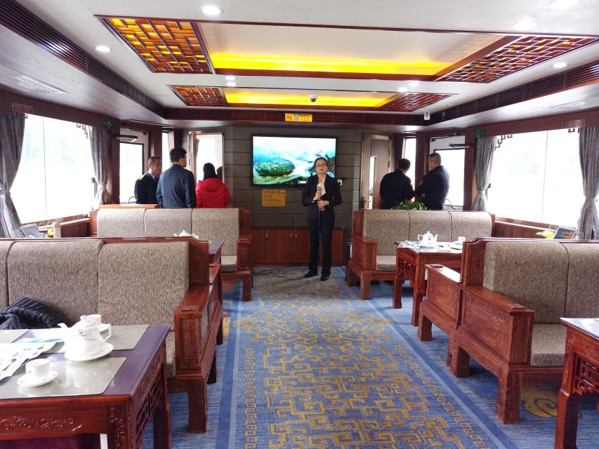 From Guilin: 4 Star Luxury Li River Cruise with Buffet Lunch - Why the Li River is best seen from the water