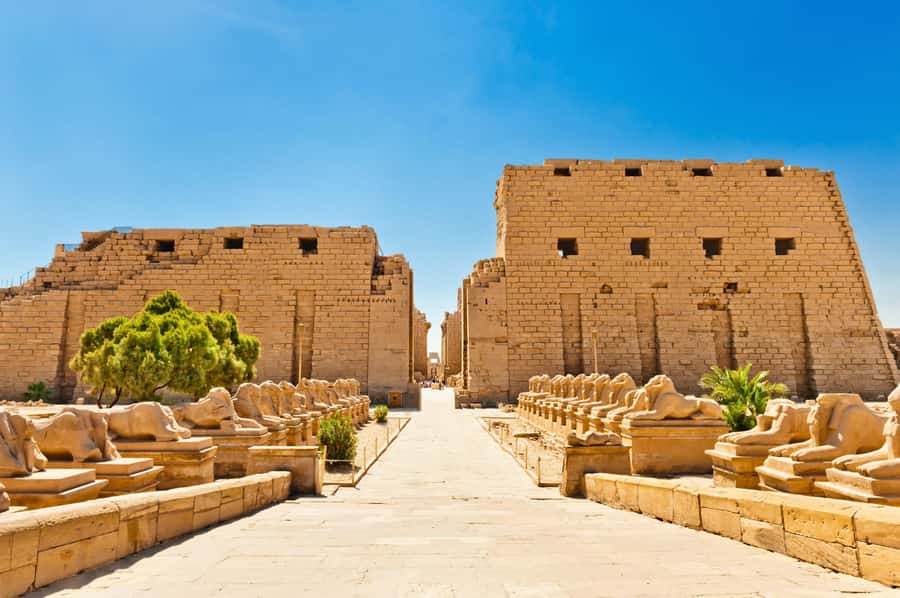 From Luxor: 3-Night Nile Cruise to Aswan and Hot Air Balloon - Day 3: Edfu and Kom Ombo by river