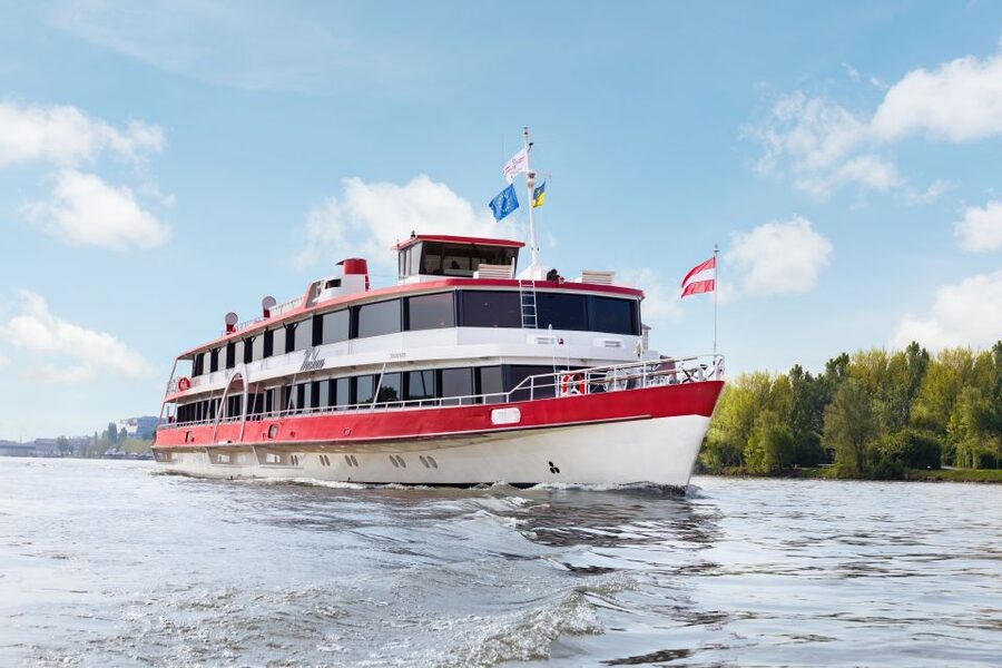 From Melk: 5-Hour Wachau River Cruise - Spitz and Dürnstein: possible stops on a return ticket