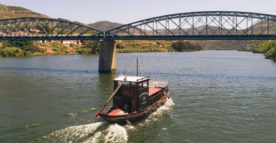 From Pinhão: Douro Valley Rabelo Boat Tour with Audio Guide - Why a short boat ride makes sense in the Douro