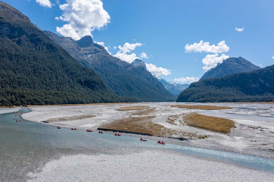 From Queenstown: Dart River Canoe & Jet Boat Day Trip - The road from Queenstown to Glenorchy