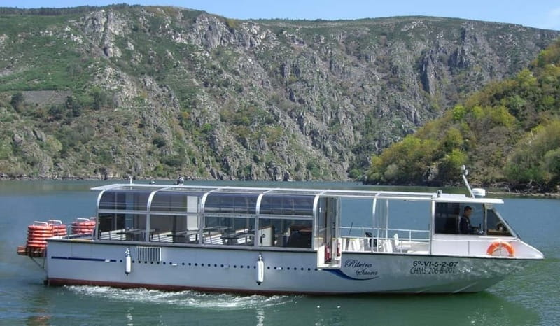 From Santiago: Ribeira Sacra & Sil River Canyon Boat Tour - San Pedro de Rocas, a monastery cut from stone