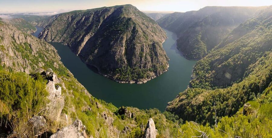 From Santiago: Ribeira Sacra & Sil River Canyon Boat Tour - The morning journey from Santiago