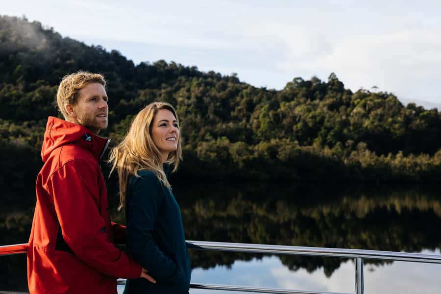 From Strahan: Evening Dinner Cruise on the Gordon River - Macquarie Harbour and the narrow passage at Hells Gates