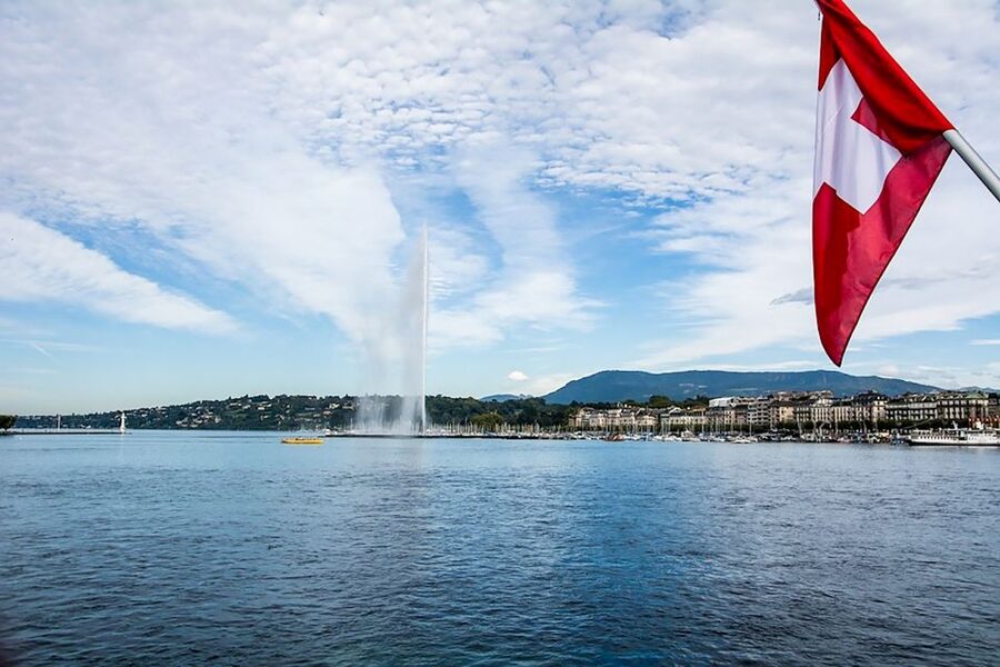 Geneva: 50-Minute Lake Geneva Cruise - The CGN Tours app and what to bring