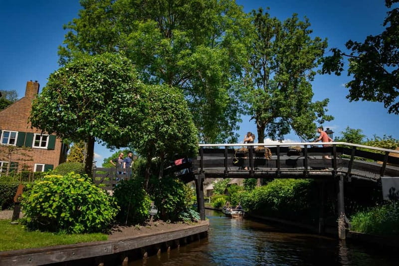 Giethoorn: Canal Cruise & lake Tour & Sightseeing Village - The map and the two-hour walking period