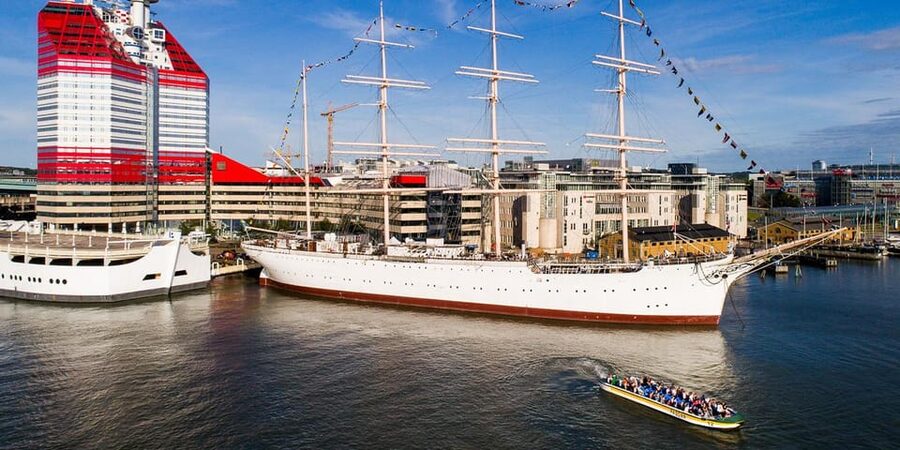 Gothenburg: City Canal Sightseeing Cruise - Should you book the Gothenburg canal cruise?
