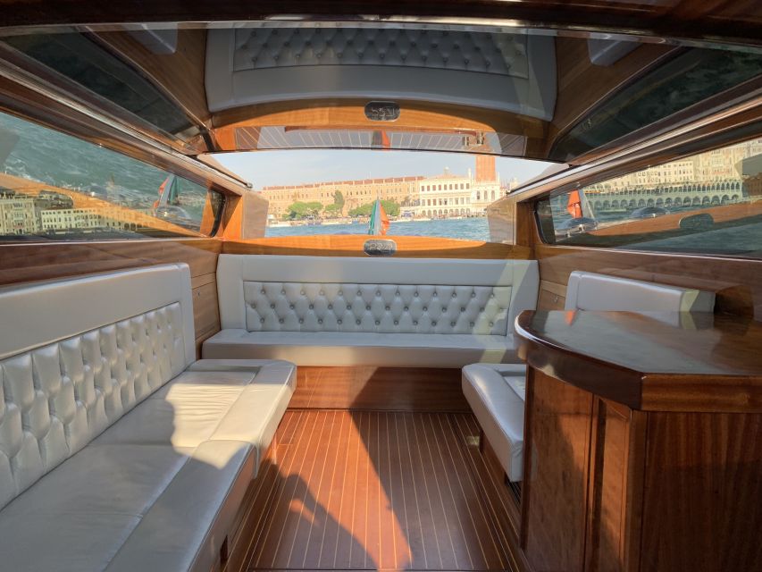 Grand Canal Boat Tour & Murano - The shuttle to San Marco Square