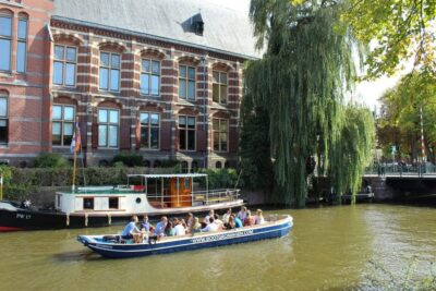 Groningen: Open Boat City Canal Cruise