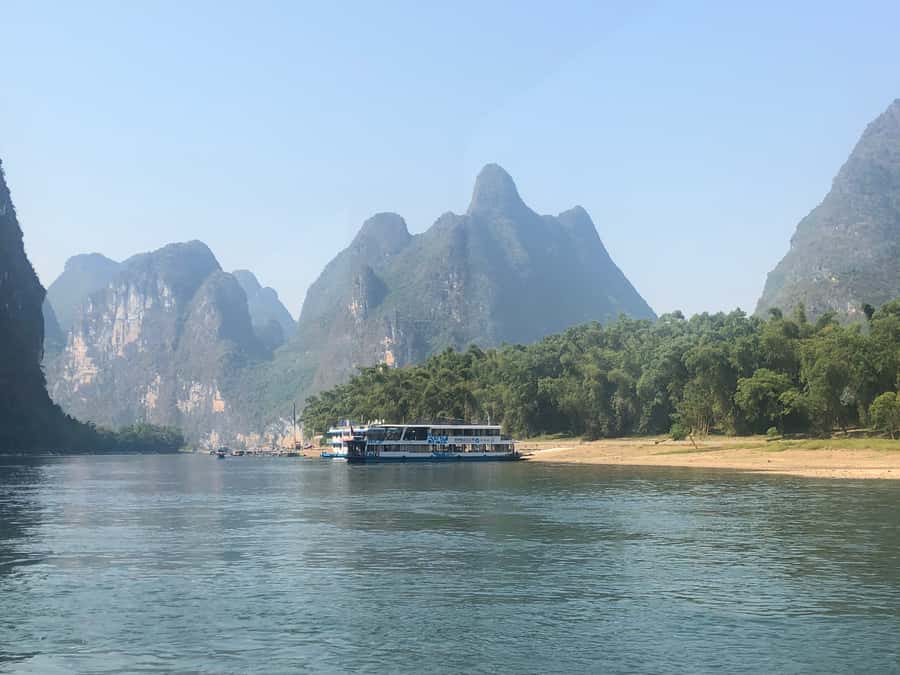 Guilin: 3 star Li River Cruise & Sightseeing Tour - Arriving in Yangshuo after the boat ride
