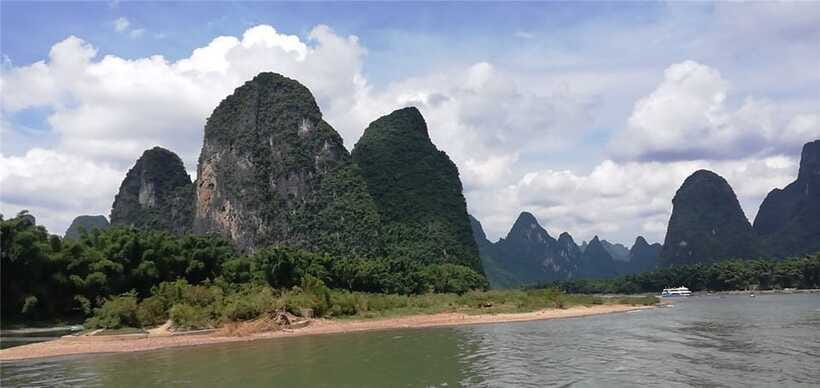 Guilin: 3 star Li River Cruise & Sightseeing Tour - Small details that make the day easier