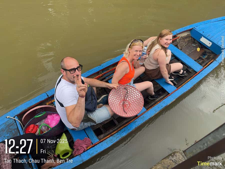 HCM: Authentic Mekong Delta - Boat, TukTuk, Khot Cake Making - Vinh Trang Pagoda: a thoughtful first stop