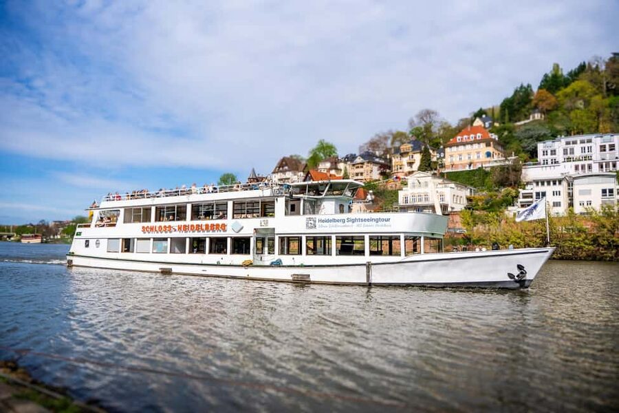 Heidelberg: Neckar River Sightseeing Boat Tour with Drink - Heidelberg Castle from the water