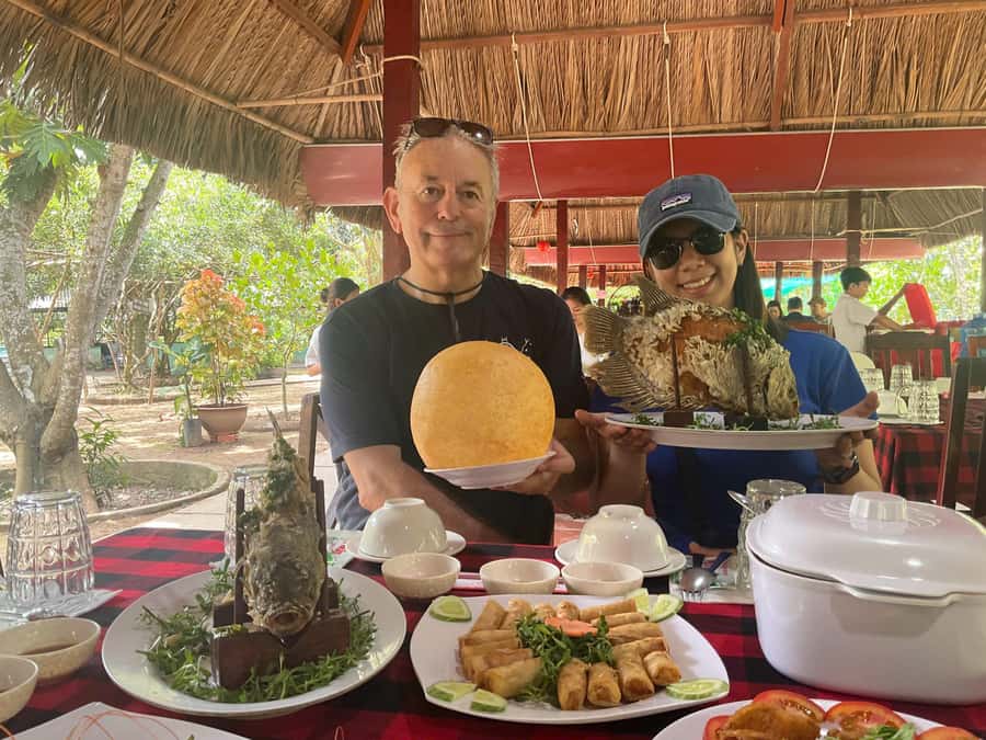 Ho Chi Minh City: Mekong Delta Day Tour with Boat Ride - Vinh Trang Pagoda closes the day