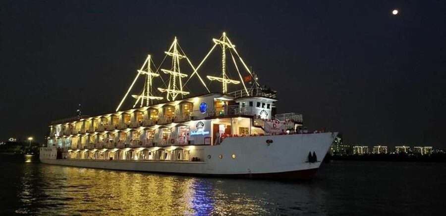 Ho Chi Minh: Dinner on cruise Saigon River Best Service - Seeing Ho Chi Minh City from the Saigon River