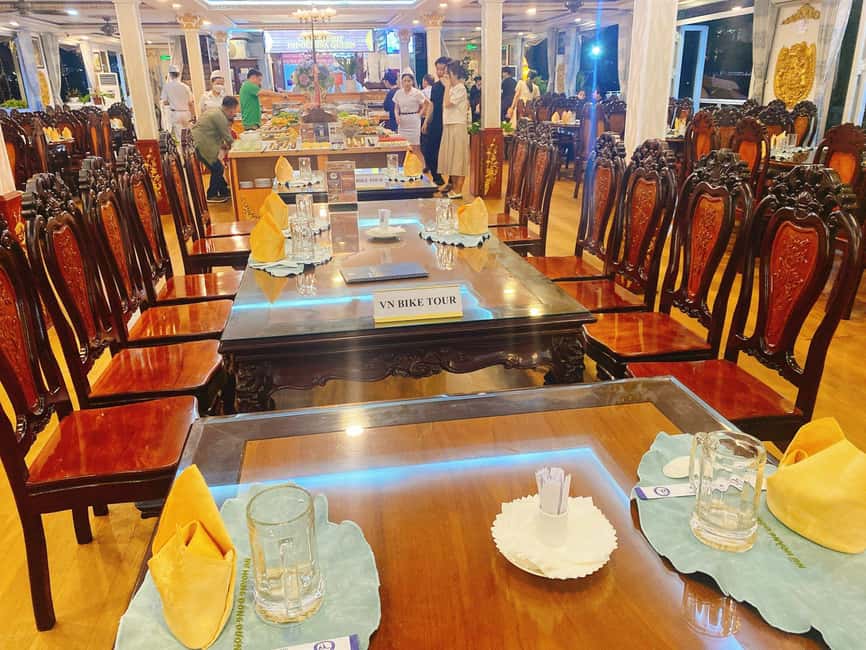 Ho Chi Minh: Dinner on cruise Saigon River Best Service - Dinner on board: good value, with one serious food warning