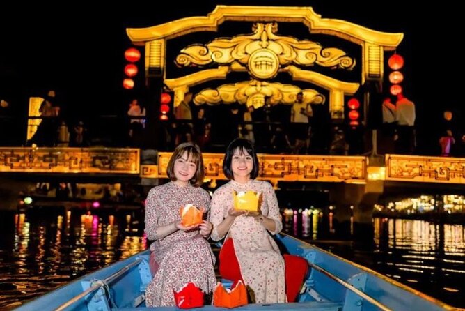 Hoai River Boat Trip by Night with Release Lantern - Why a 20-minute boat ride works in Hoi An