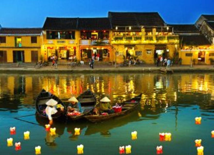 Hoi An: Hoai River Night Boat Trip and Floating Lantern - A note about service and flexibility