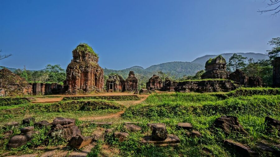 Hoi An: My Son Sanctuary and Thu Bon River Boat Trip - Lunch, banh mi, and the local stop