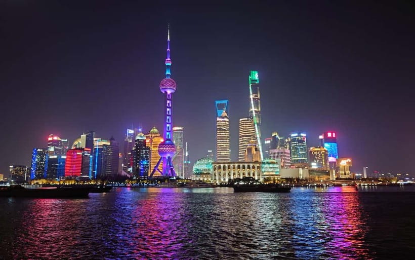 Huangpu Night Cruise: Cozy Vibe & Modern Shanghai Glow - The route from the Bund to Lujiazui