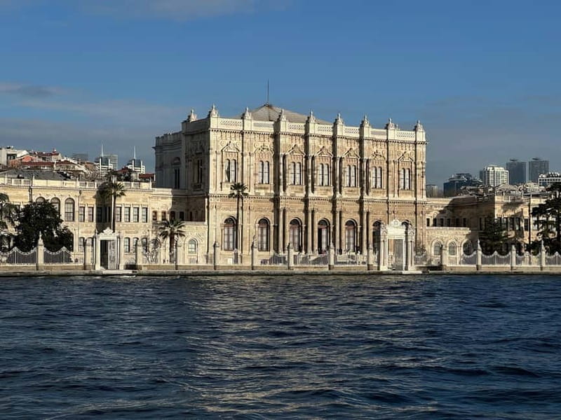 Istanbul Bosphorus: 3-Hour Day Cruise's with Asian Side Stop - From Galata Tower to Dolmabahçe Palace