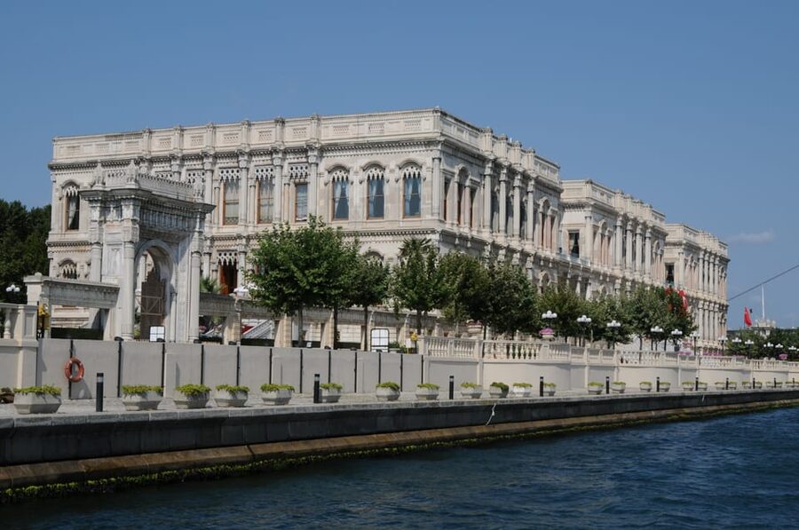 Istanbul: Bosphorus Cruise and Golden Horn Bus Tour - The cable car to Pierre Loti