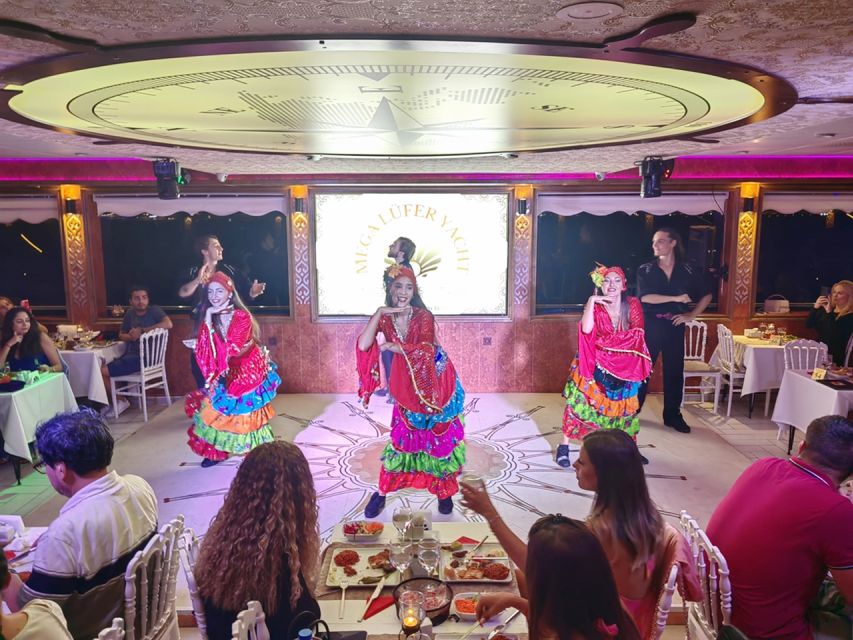 Istanbul: Bosphorus Dinner Cruise & Show with Private Table - Should you book it?