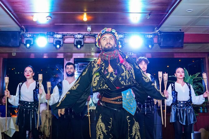 Istanbul: Bosphorus Dinner Cruise with Turkish Night Show - Turkish dinner with four main courses