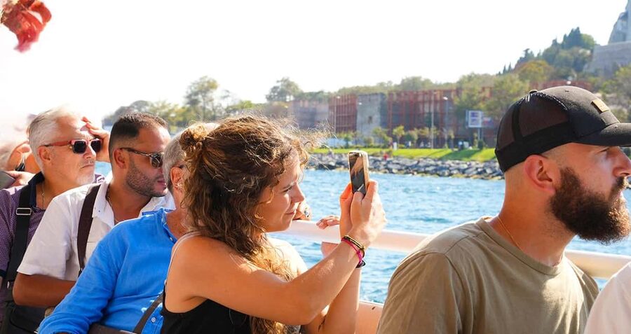 Istanbul: Bosphorus & Golden Horn Cruise Daytime or Sunset - What you get for $12