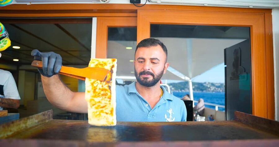 Istanbul: Bosphorus & Golden Horn Cruise Daytime or Sunset - Meeting near Topkapi Palace