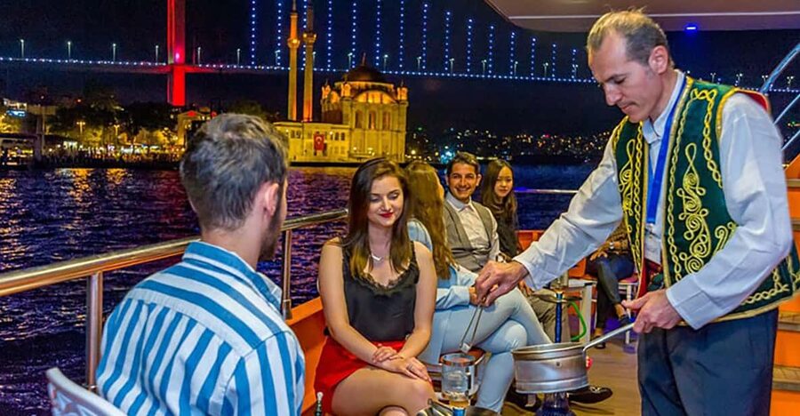 Istanbul: Bosphorus Night Dinner Cruise with Private Table - Why a night on the Bosphorus works so well