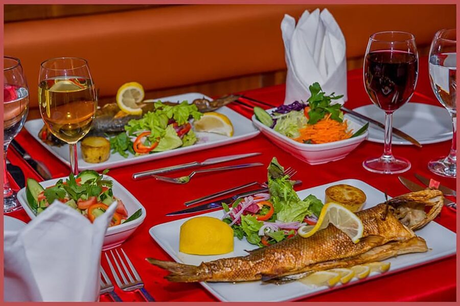 Istanbul: Bosphorus Night Dinner Cruise with Private Table - The Asian shore, Anatolian Fortress, and Beylerbeyi
