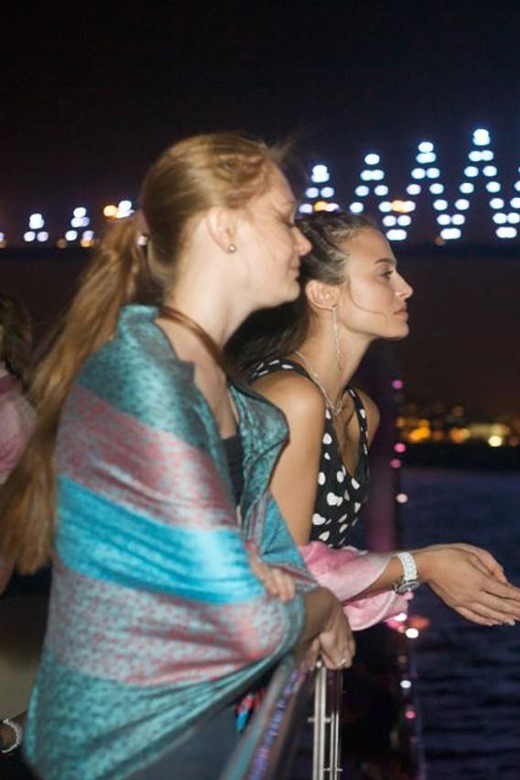 Istanbul: Bosphorus Night Dinner Cruise with Private Table - Maiden’s Tower and the return view