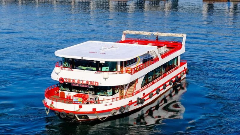 Istanbul: Bosphorus Sightseeing Cruise Tour with Audio Guide - Key things to know before you board