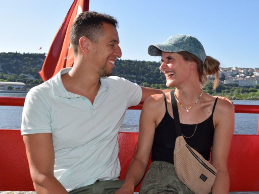 Istanbul: Bosphorus Sightseeing Cruise Tour with Audio Guide - Rumeli Fortress and the narrow middle of the strait