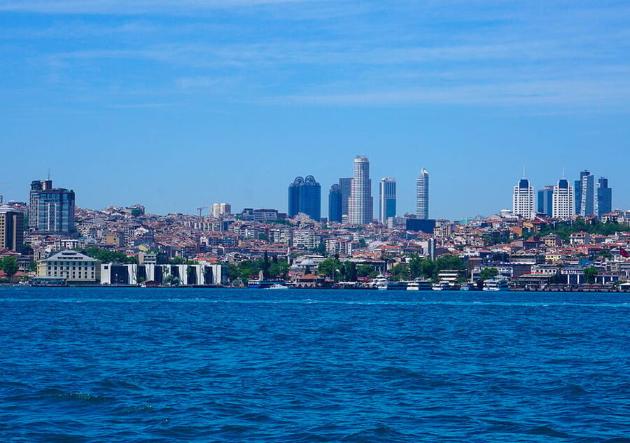 Istanbul: Bosphorus Sightseeing Cruise with Sunset Option - The audio guide and the phone setup