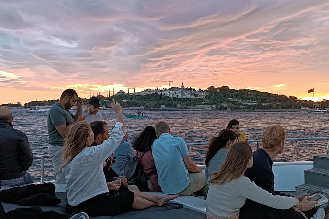 Istanbul Bosphorus Sunset Cruise on Luxury Yacht - Why a Bosphorus sunset cruise works so well