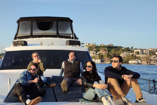 Istanbul Bosphorus Sunset Cruise on Luxury Yacht - Kuruçeşme, Galatasaray Island, and Arnavutköy