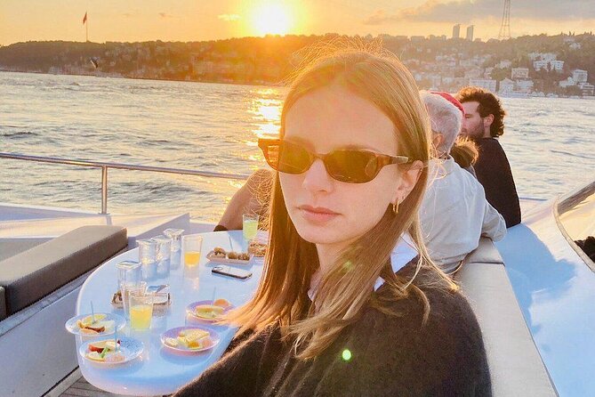 Istanbul Bosphorus Sunset Cruise on Luxury Yacht - Maiden’s Tower and the return toward Galata